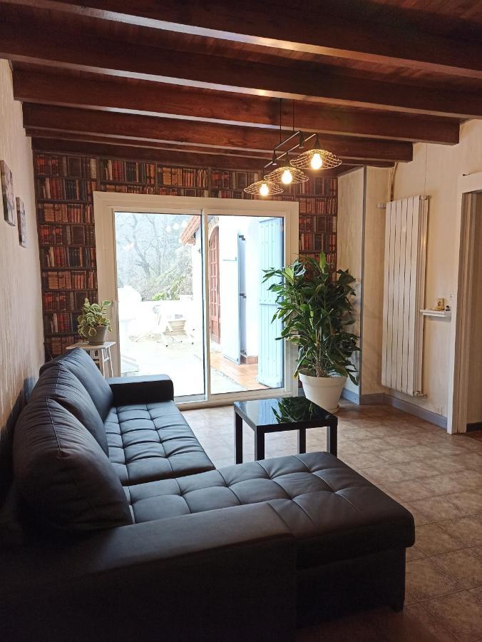 Gite Des Grivats Cusset Exteriör bild
